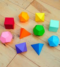área y volúmen de poliedros